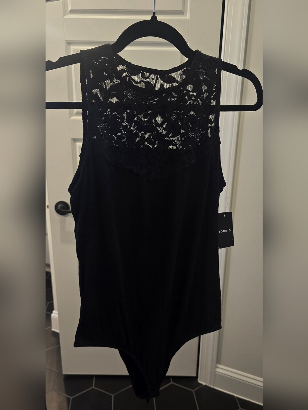 NWT - Torrid Sleeveless Black Lace Bodysuit - Size 00